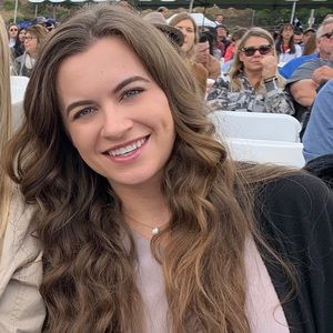 Meet your Posher, Danielle